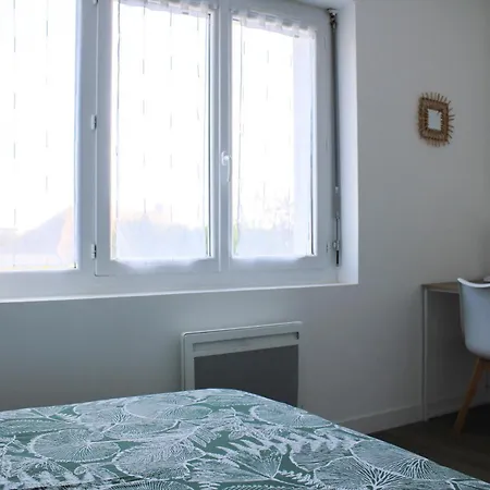 T4 Proche Plage&commodités, Vivez Nazaire! Appartamento *