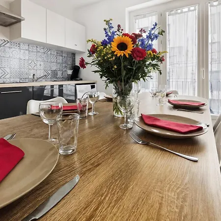 T4 Proche Plage&commodités, Vivez Nazaire! Appartamento *